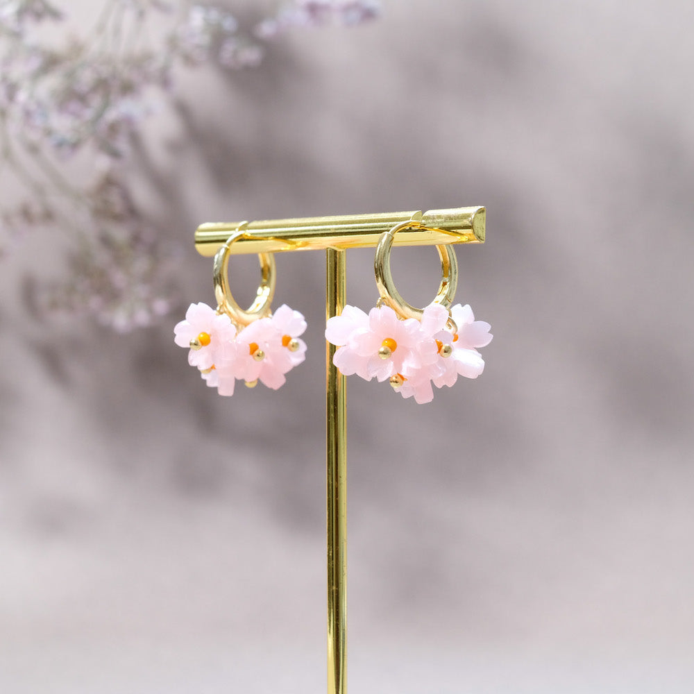 Boucles d'oreilles créoles Sakura