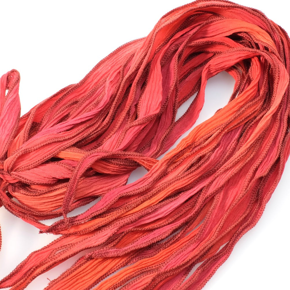 Ruban de soie teint à la main Tie and Dye rouge orange 