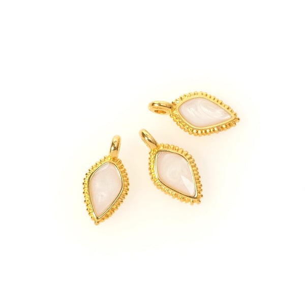 Boucles D'oreilles Goutte En Métal Doré Avec Nacre Brillant Saumon - Neuf Sans Emballage
