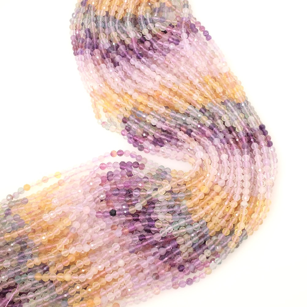 Fil de perles naturelles facettées 4mm en Fluorite dégradé de couleur