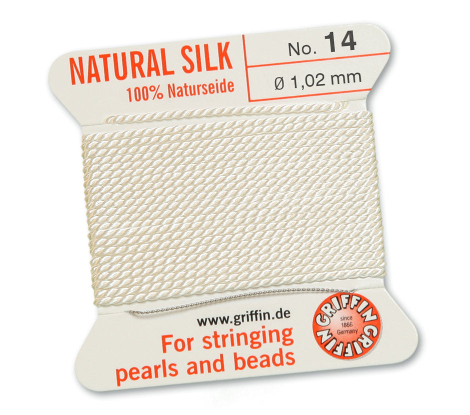 Fil de soie naturelle blanc Griffin de 1,02 mm sur une carte.