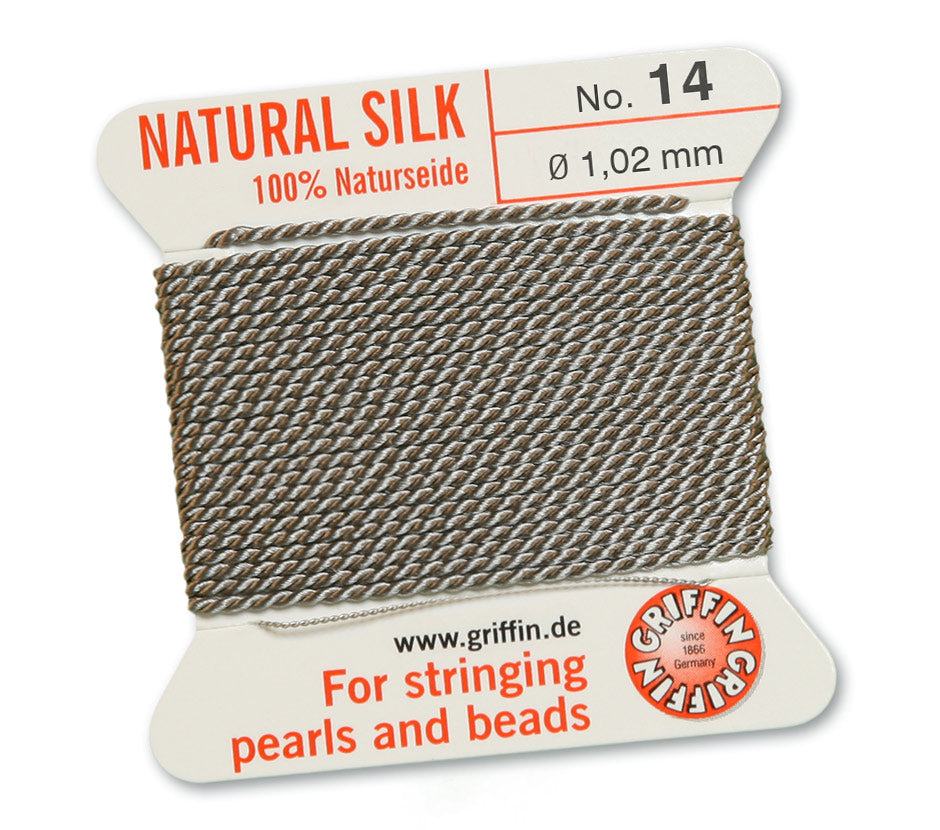 Fil de soie naturelle Griffin gris de 1,02 mm sur une carte.
