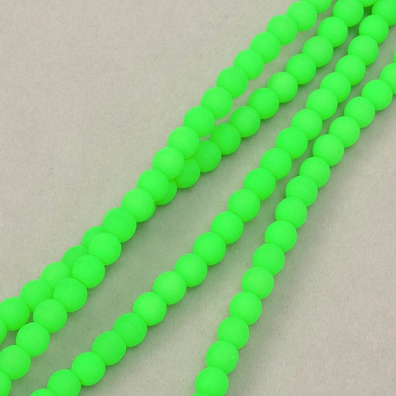 Fil de perles rondes vert fluo opaque de 4mm.