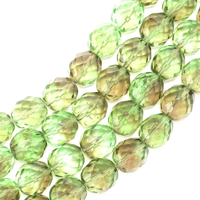 Fil de perles rondes facettées 12mm en nuances de vert.