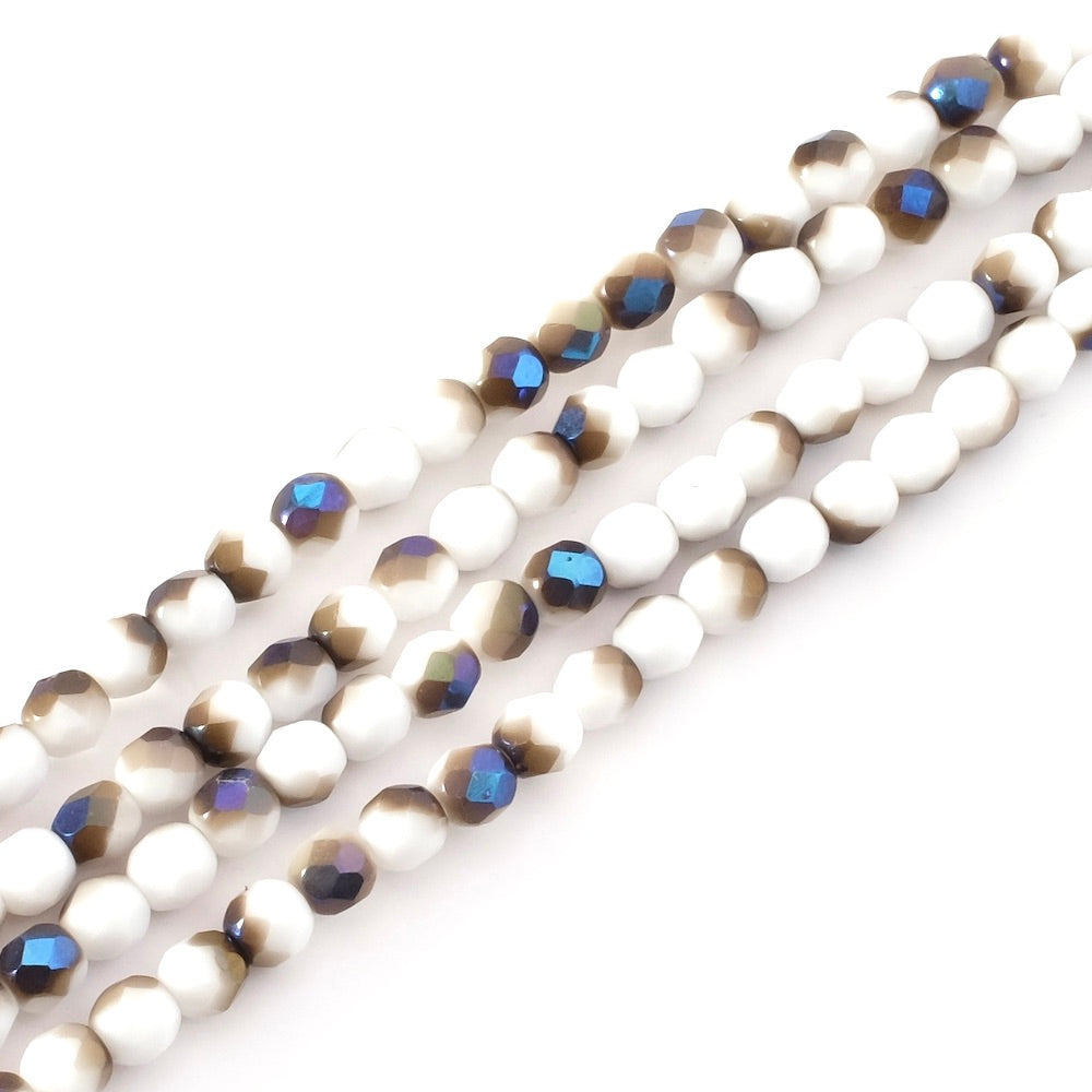 Fil de perles rondes facettées 4 mm blanc et noir irisé AB.