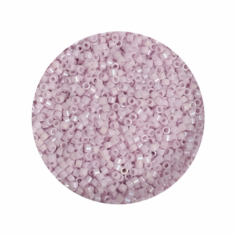 8 grammes de perles Miyuki Délica 11/0 Opaque Pale Rose AB DB1504