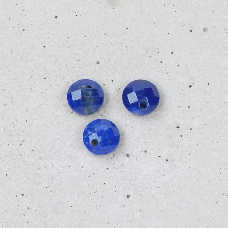 Pendentif rond facetté 6mm en pierre naturelle Lapis Lazuli