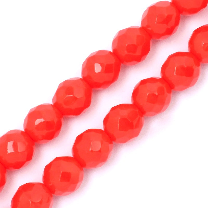 Fil de 12 perles rondes facettées rouge opaque de 10mm.