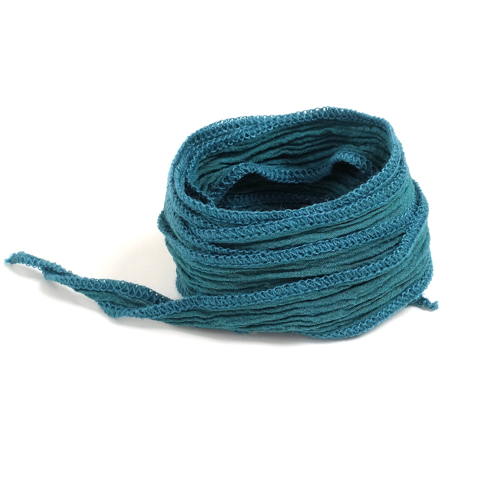 Ruban de soie teint à la main - Bleu Vert Paon