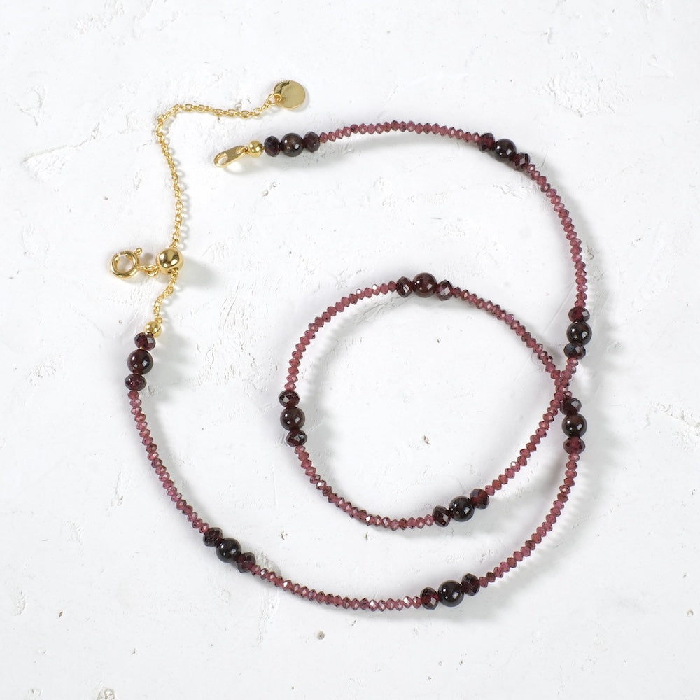 Collier ajustable à chaîne coulissante — Grenat naturel