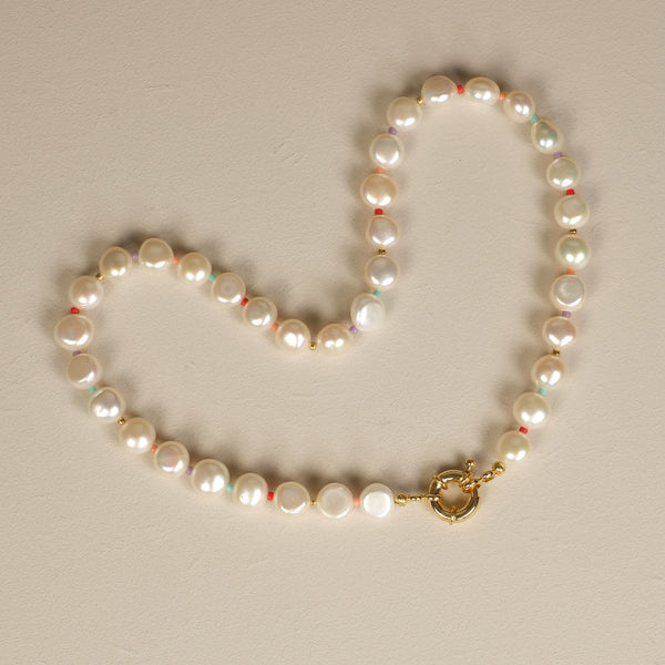 Tuto collier ras de cou en perles de nacre et rocailles Miyuki