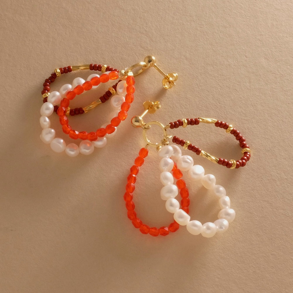 Boucles pétales de perles