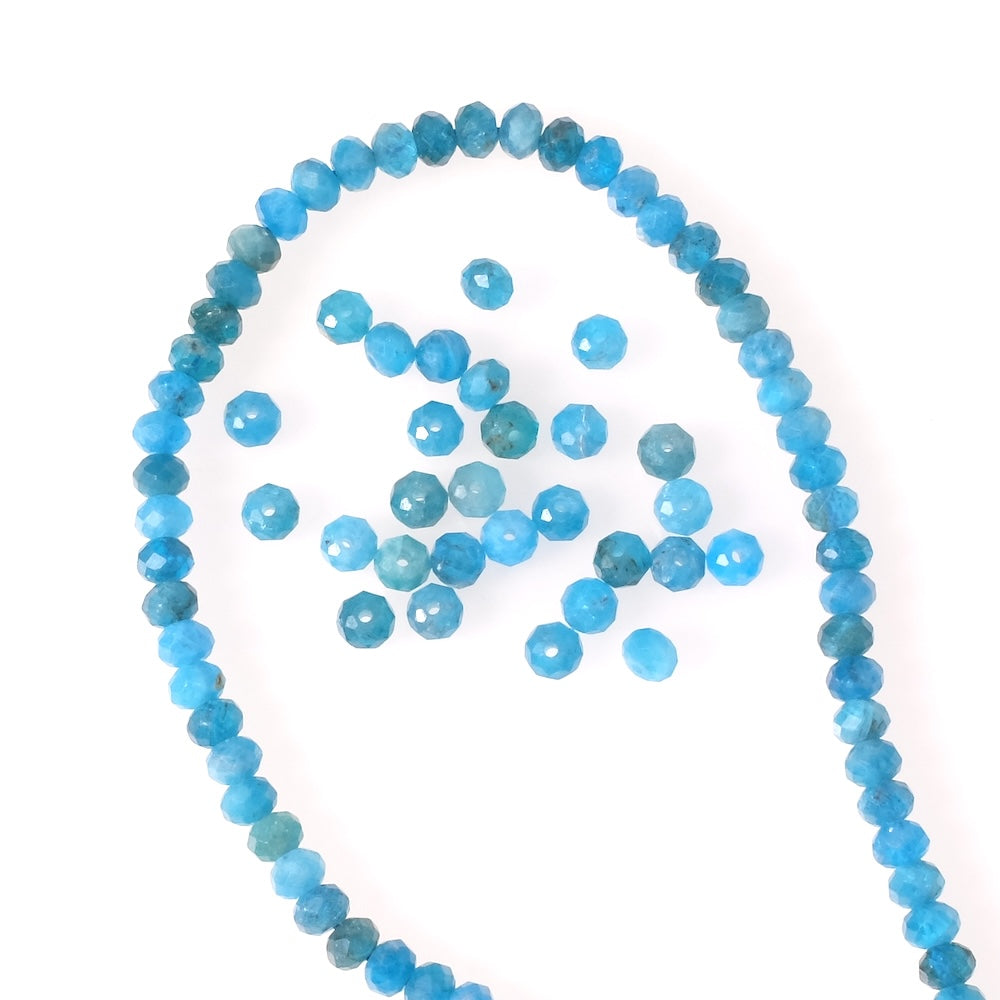 20 perles en pierres naturelles donuts facettées 4x3mm en Apatite