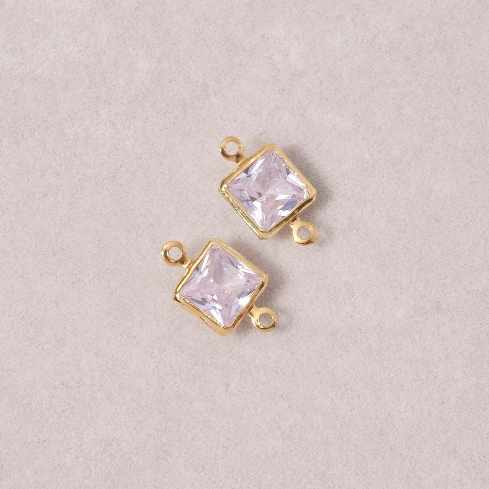 2 Connecteurs sertis carré en Oxyde de Zirconium en laiton Doré à l'or fin 24K Premium