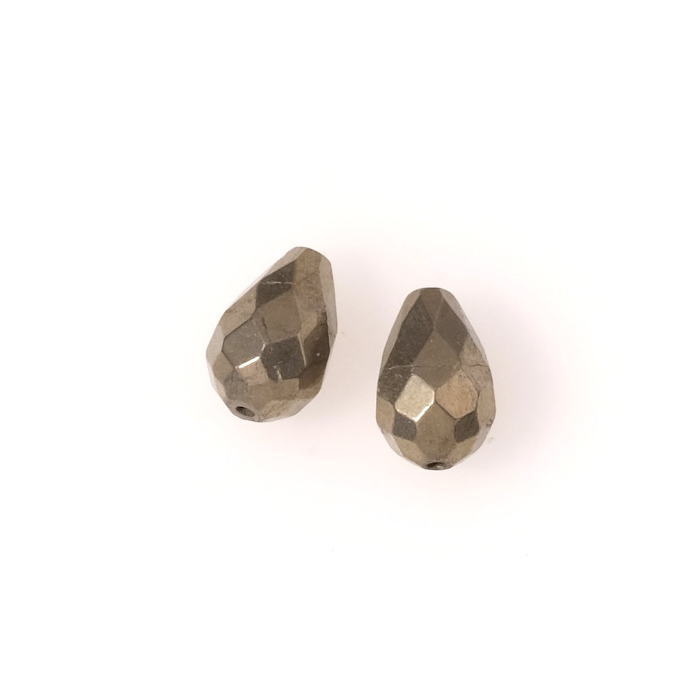 2 perles naturelles goutte facettée 8x12mm en Pyrite