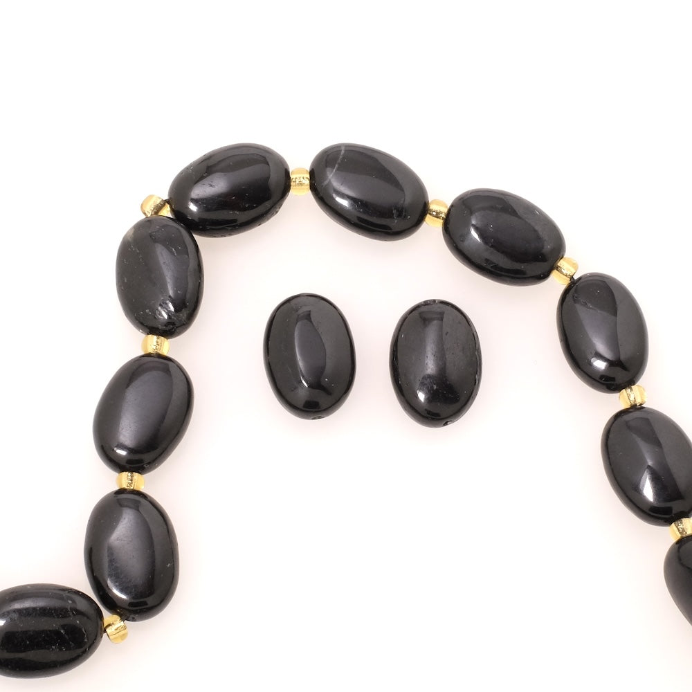 2 perles naturelles ovales 14x10mm en Tourmaline noire