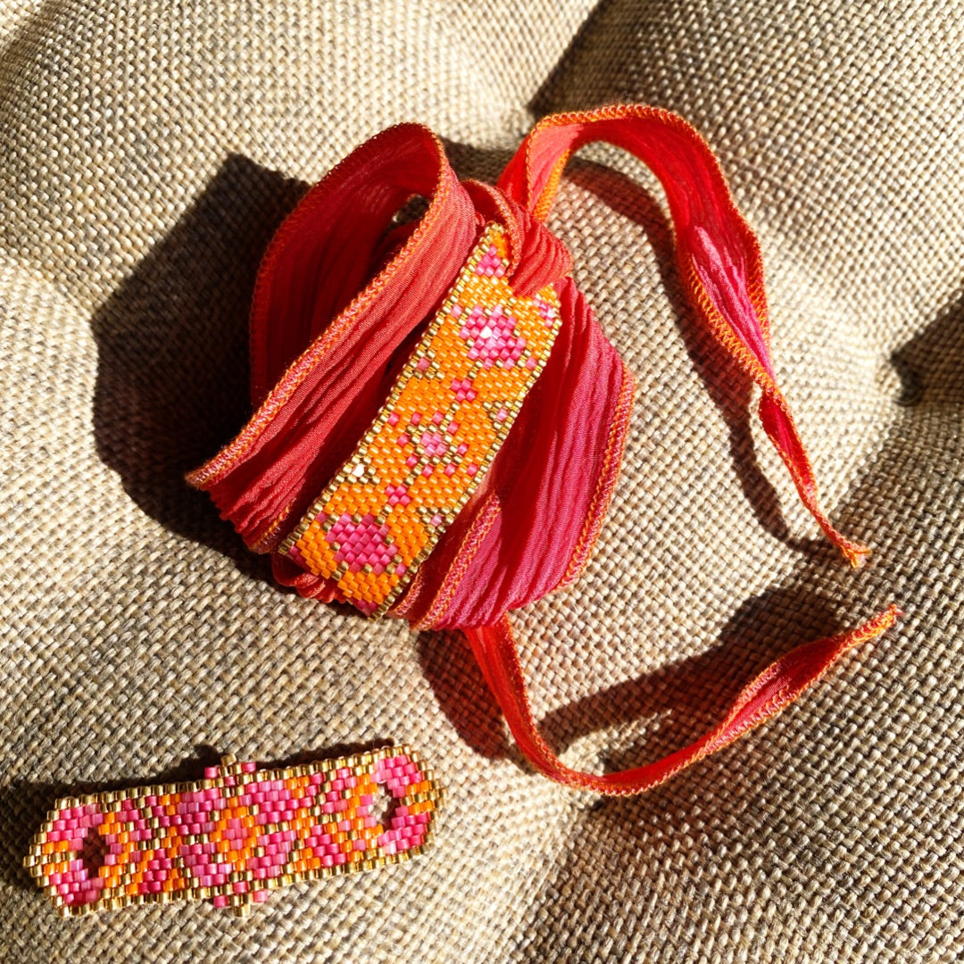 Exemple de création : Bracelet tissage bohème – tuto Perles Corner