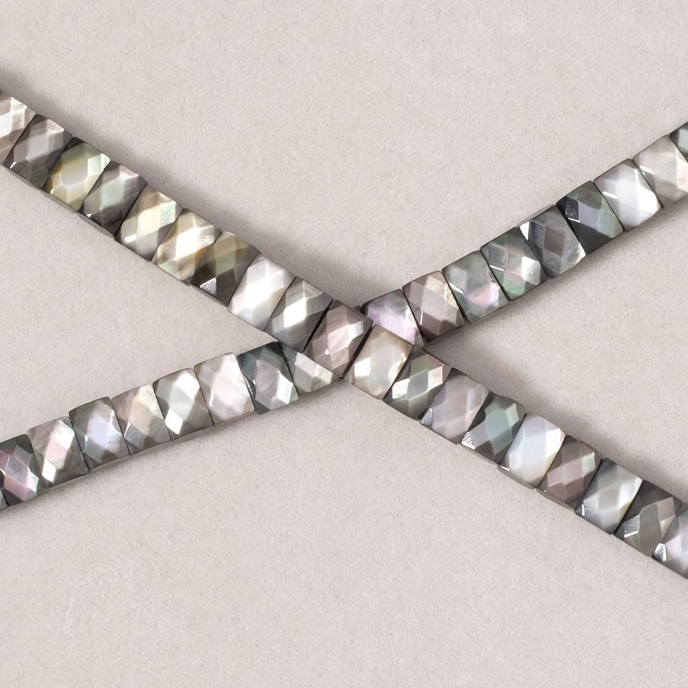 4 perles rectangles facettées 2 trous en Nacre noire très belle qualité