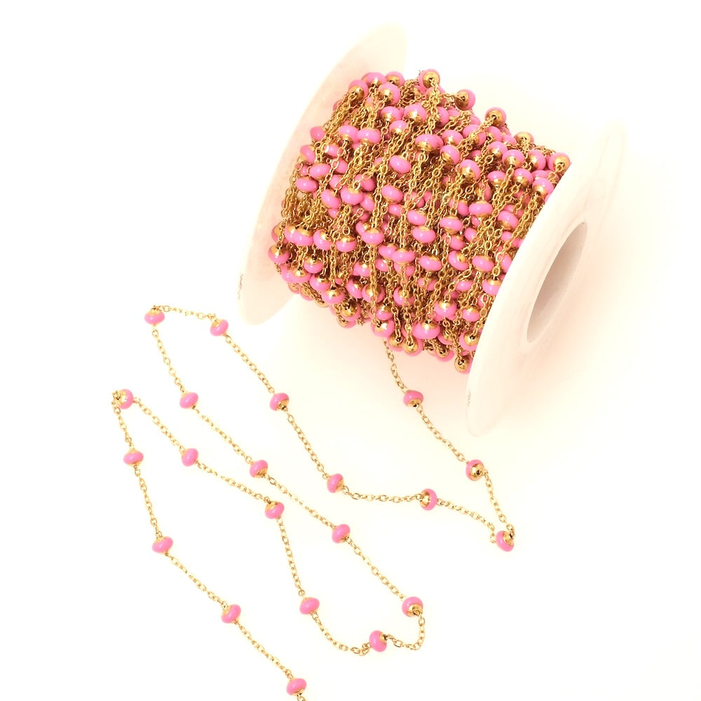 50cm de chaîne maillon avec perle émaillée rose en acier inoxydable doré