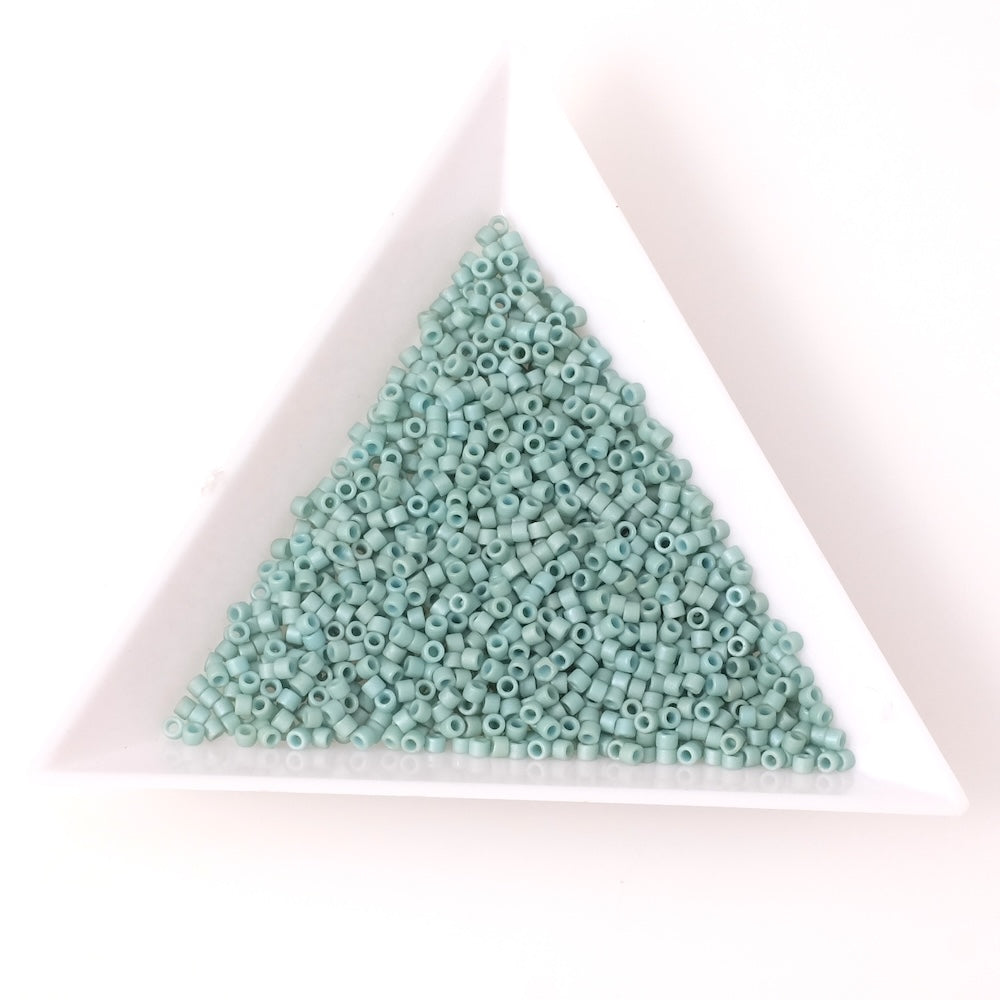 5 grammes de perles Miyuki Délica 11/0 Seafoam Green Matted DB0374