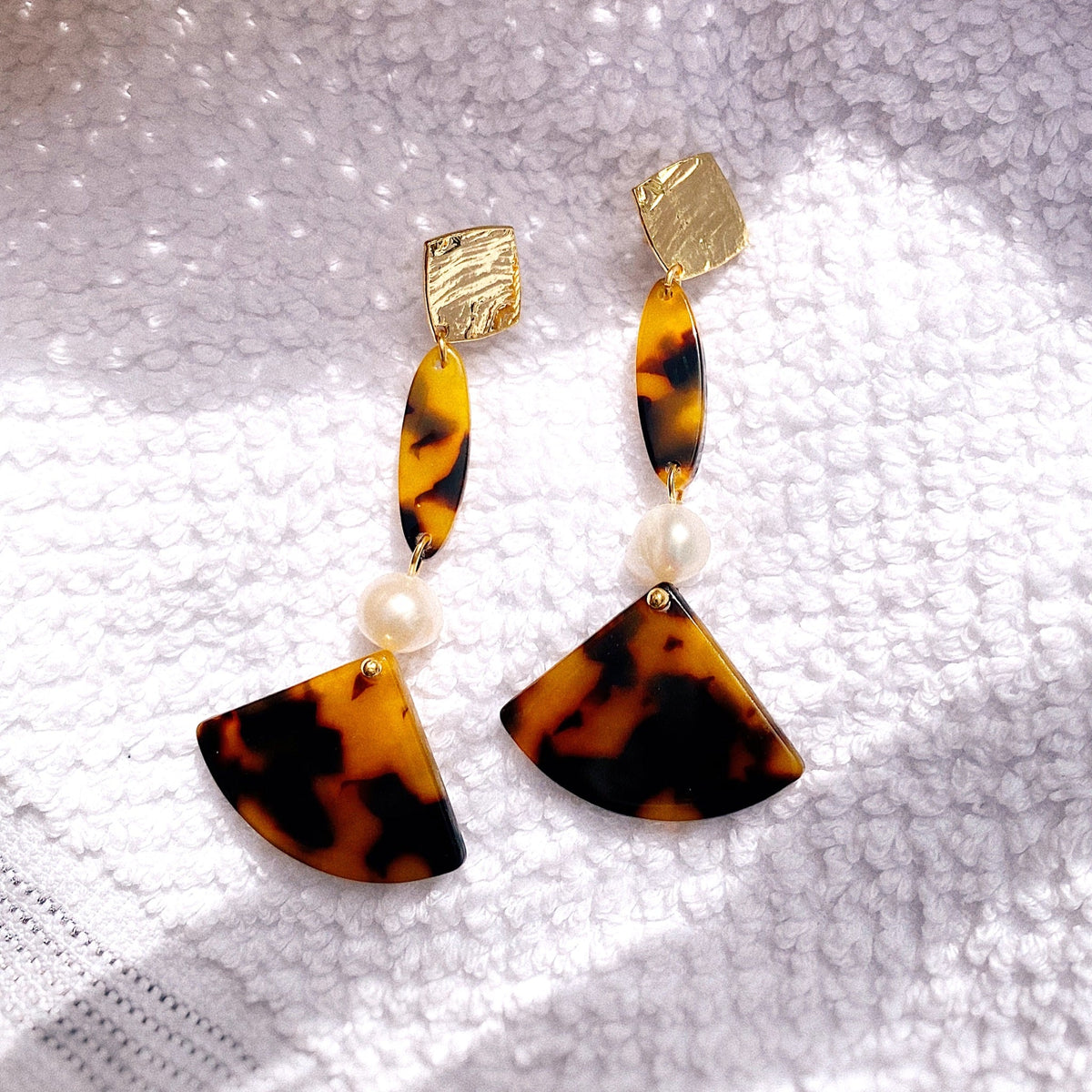 Exemple de création : Boucles Inaya – tuto Perles Corner