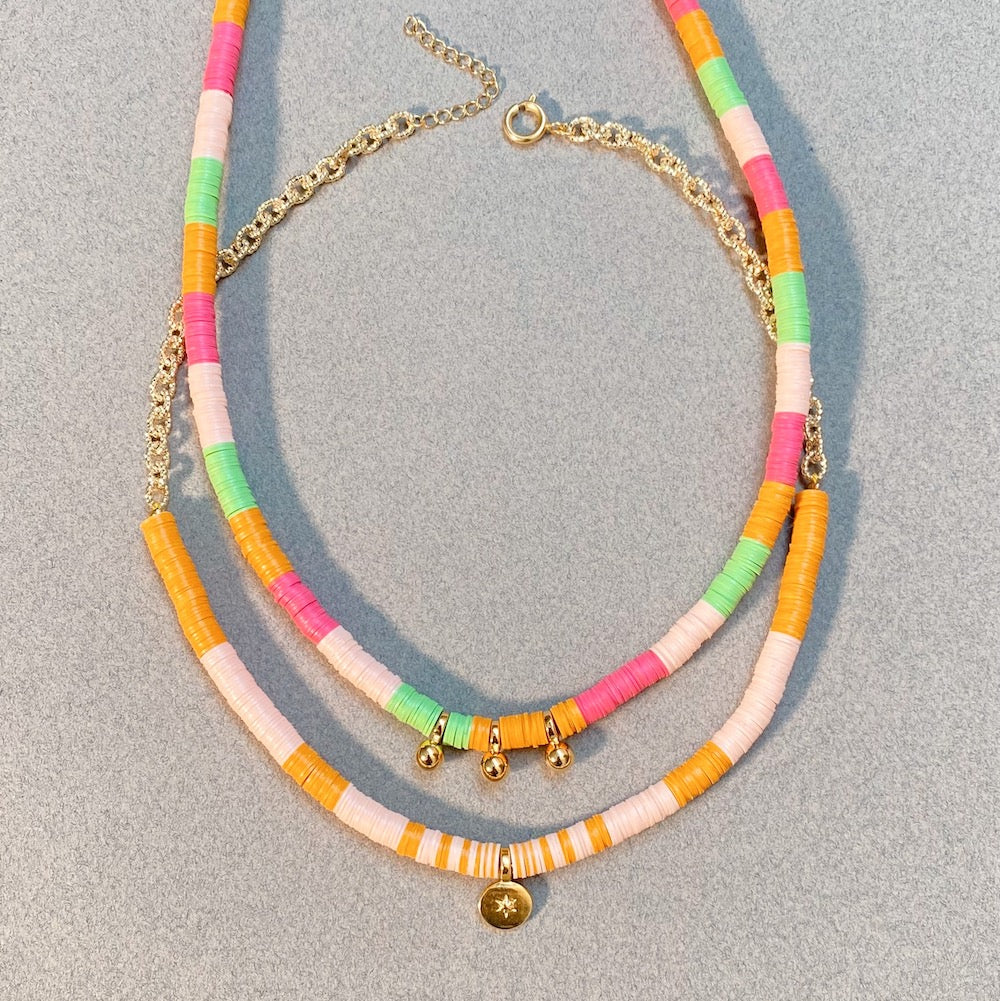 Exemple de création : Duo de colliers de surfeur été 2023 en perles Heishi – tuto Perles Corner