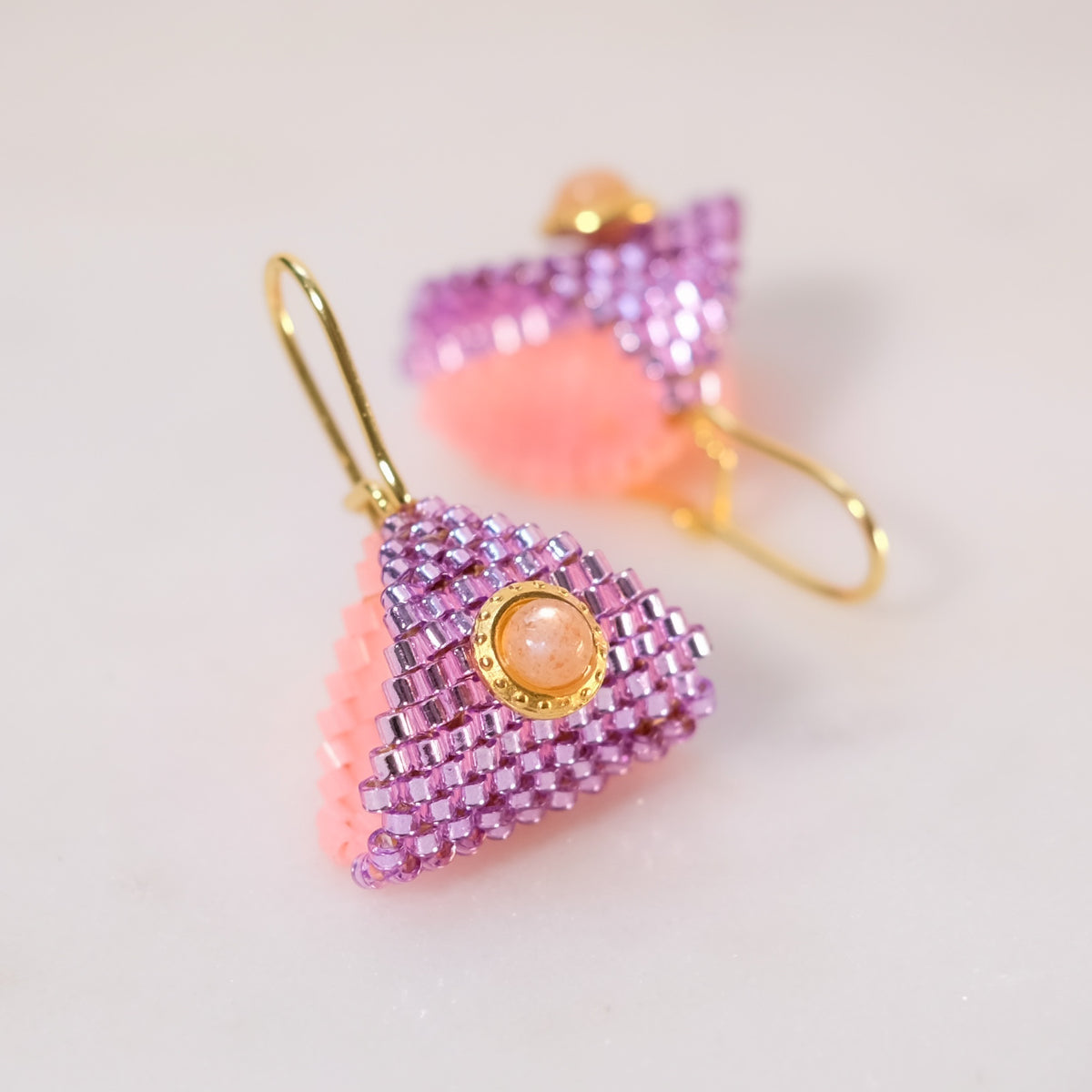 Exemple de création : Boucles d'oreilles Berlingot Miyuki – tuto Perles Corner