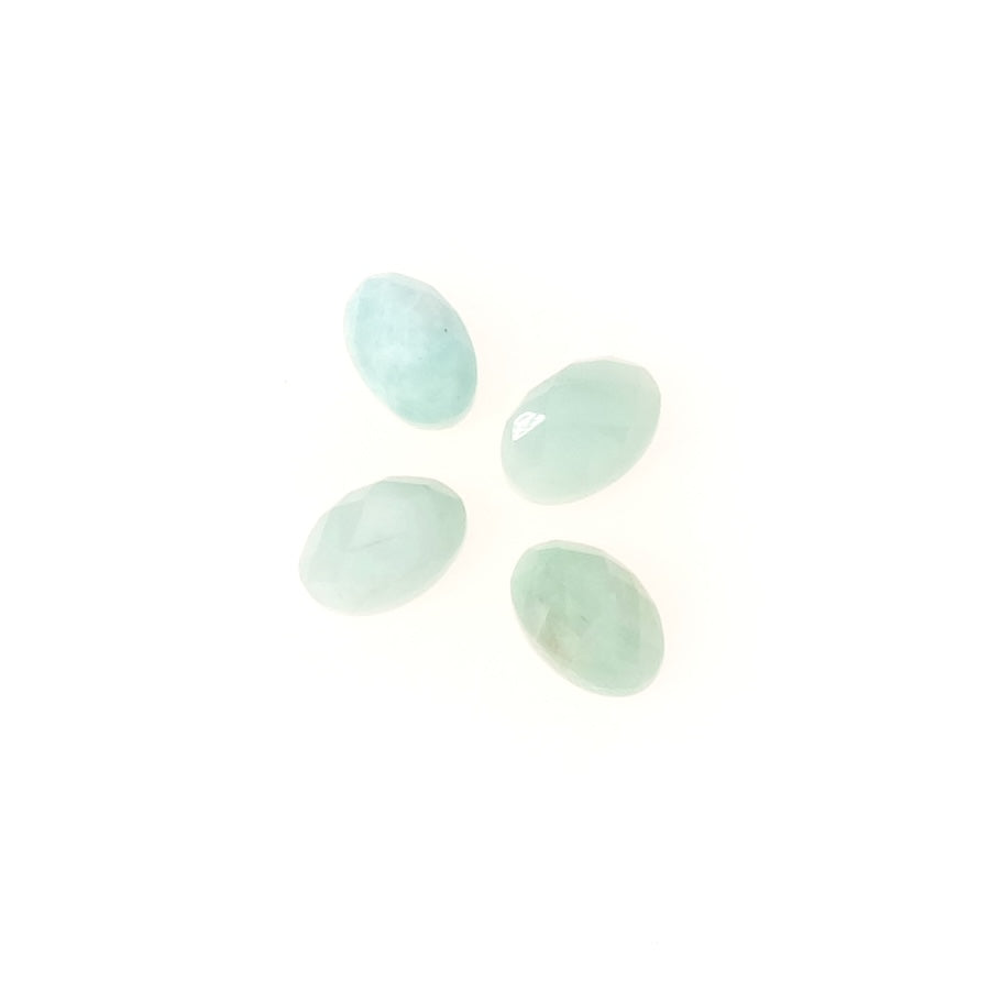 Cabochon en pierre naturelle Ovale facetté 6 x 4mm Emeraude