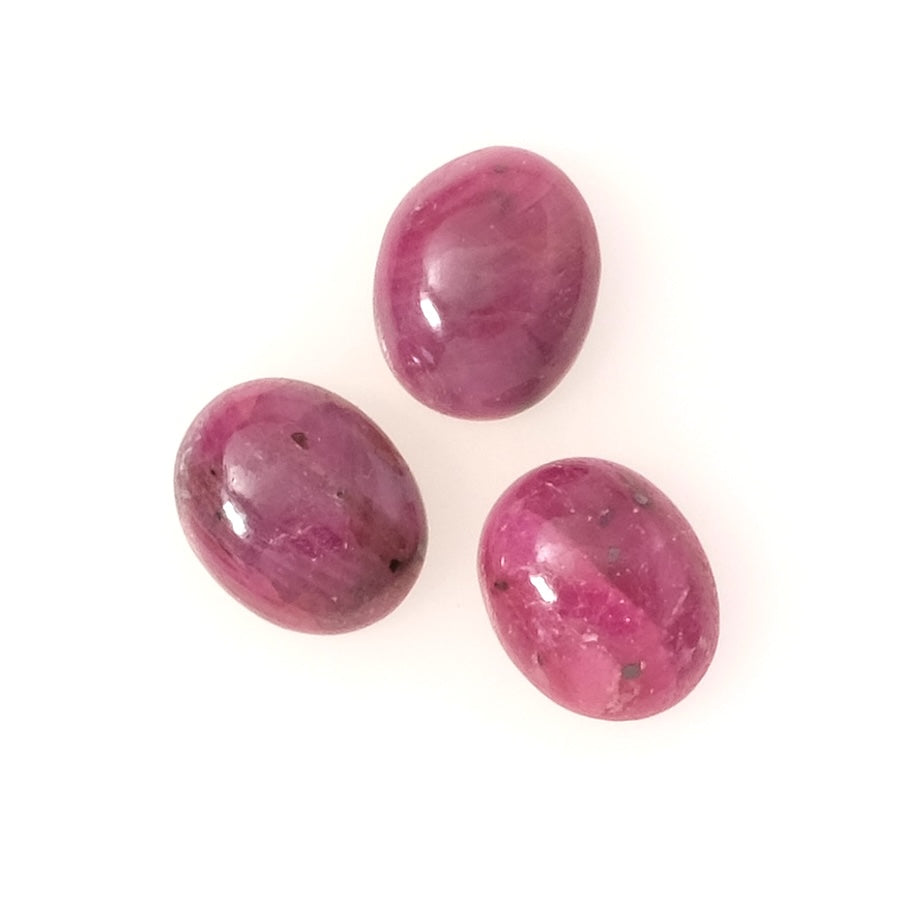 Cabochon pierre naturelle Ovale 8 x 10mm Rubis