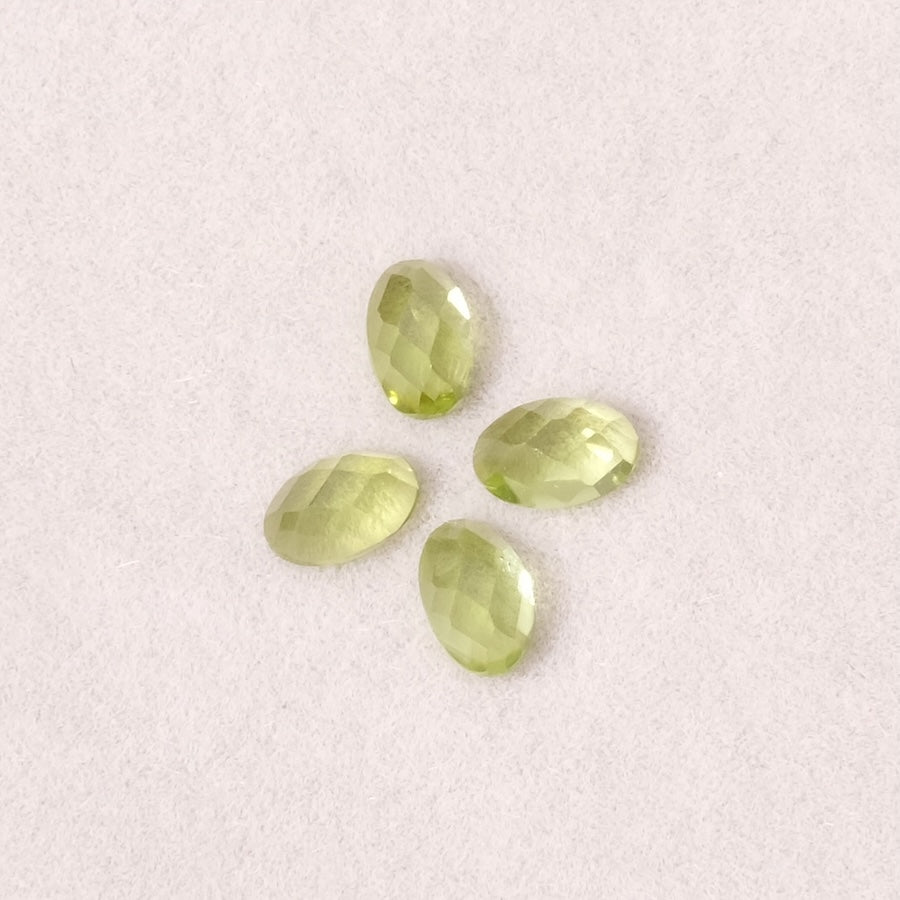 Cabochon en pierre naturelle Ovale facetté 6 x 4mm Péridot