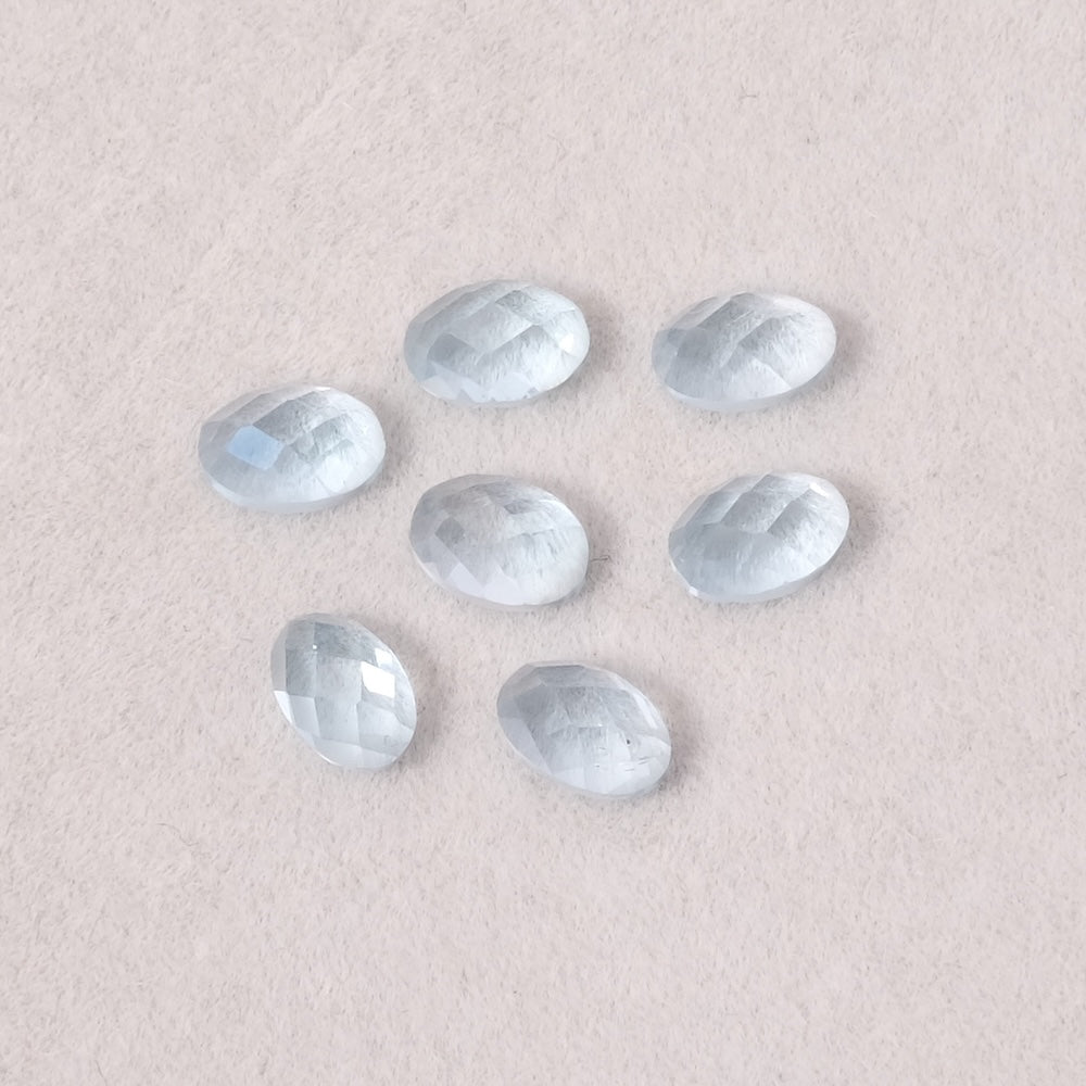 Cabochon pierre naturelle Ovale facetté 6 x 4mm Topaze bleu ciel