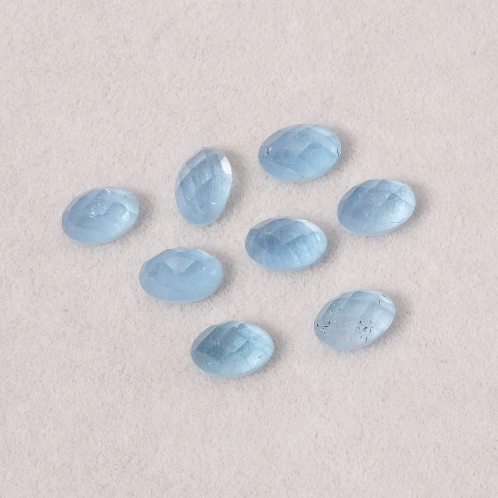Cabochon pierre naturelle Ovale facetté 6 x 4mm en Aigue marine