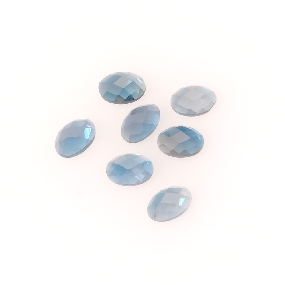 Cabochon pierre naturelle Ovale facetté 6 x 4mm Topaze London Blue