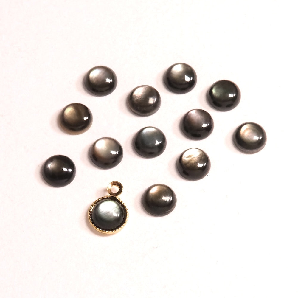 Cabochon rond 6 mm — nacre noire