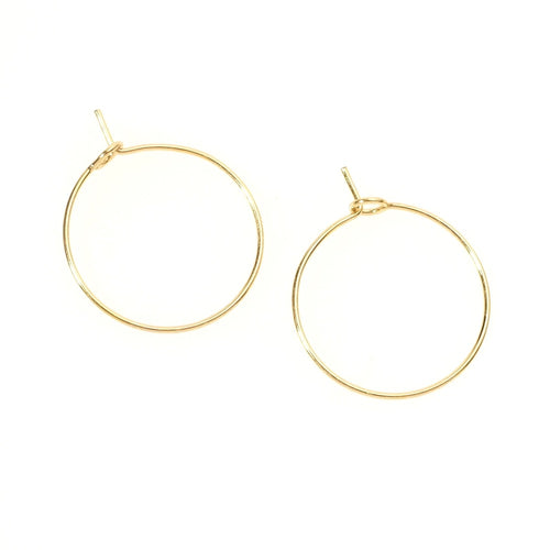 4 boucles d'oreilles créoles dorées de 20mm en acier inoxydable.