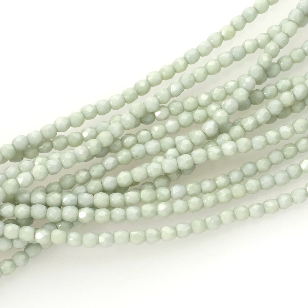 Fil de perles de Bohème rondes facettées 3mm vert pastel opaque