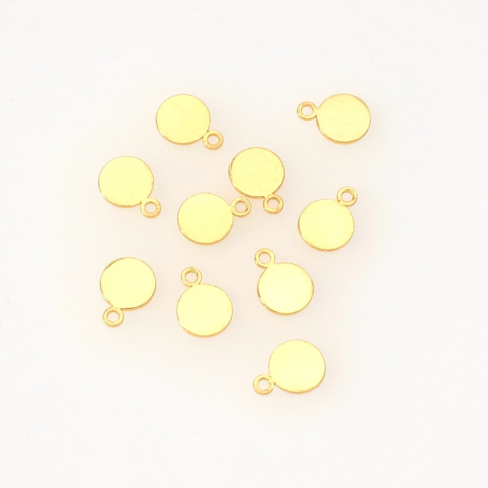 Pendentif coquillage en laiton Doré à l'or fin 24K Prémium - Perles Corner