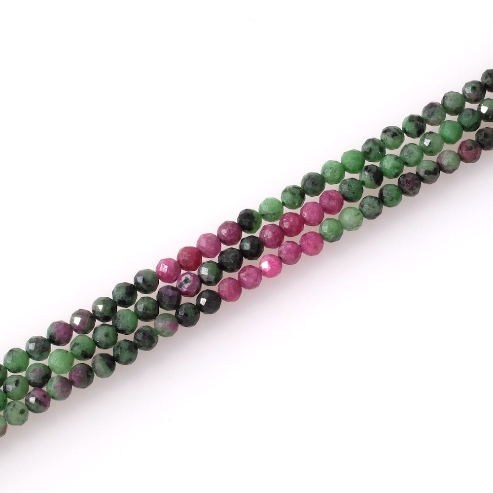 Fil de perles naturelles facettées 4mm Rubis sur Zoïsite Anyolite