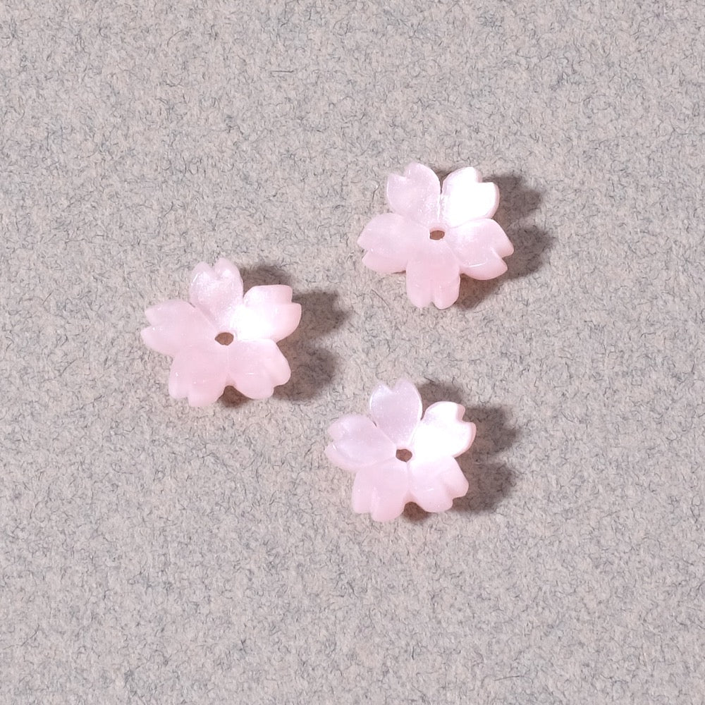 10 fleurs de Sakura en acrylique rose nacré