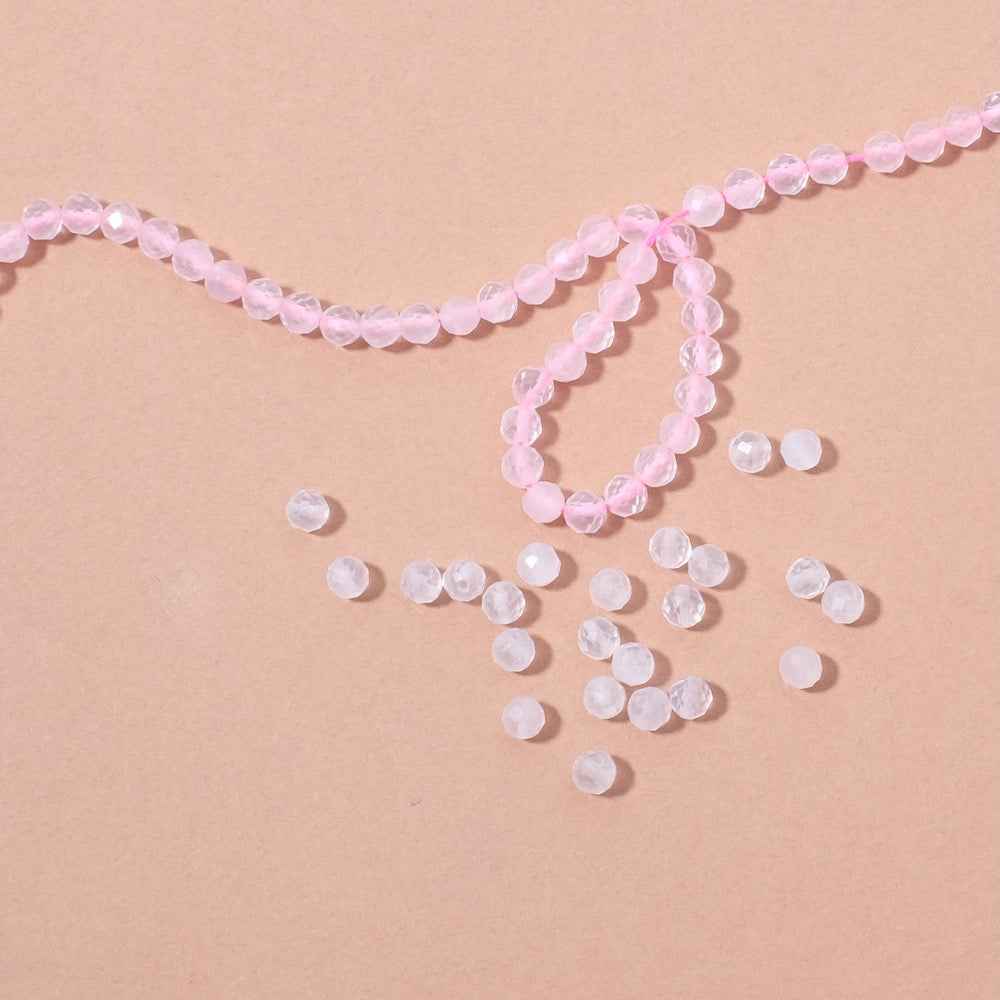 20 perles naturelles rondes facettées 4mm en Quartz rose