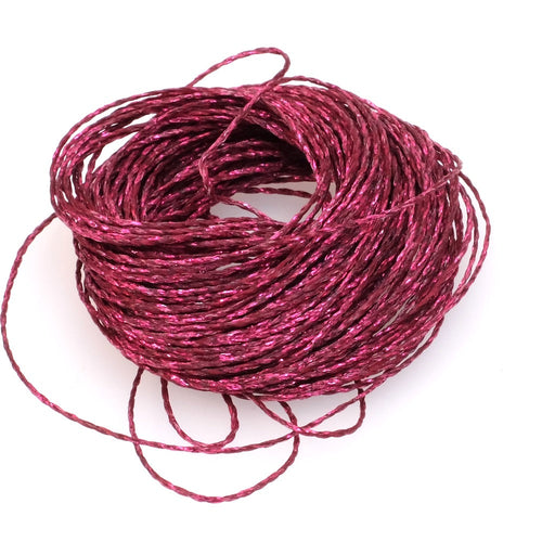 Fil ciré Linhasita fuchsia métallisé de 0,5 mm pour micro macramé.