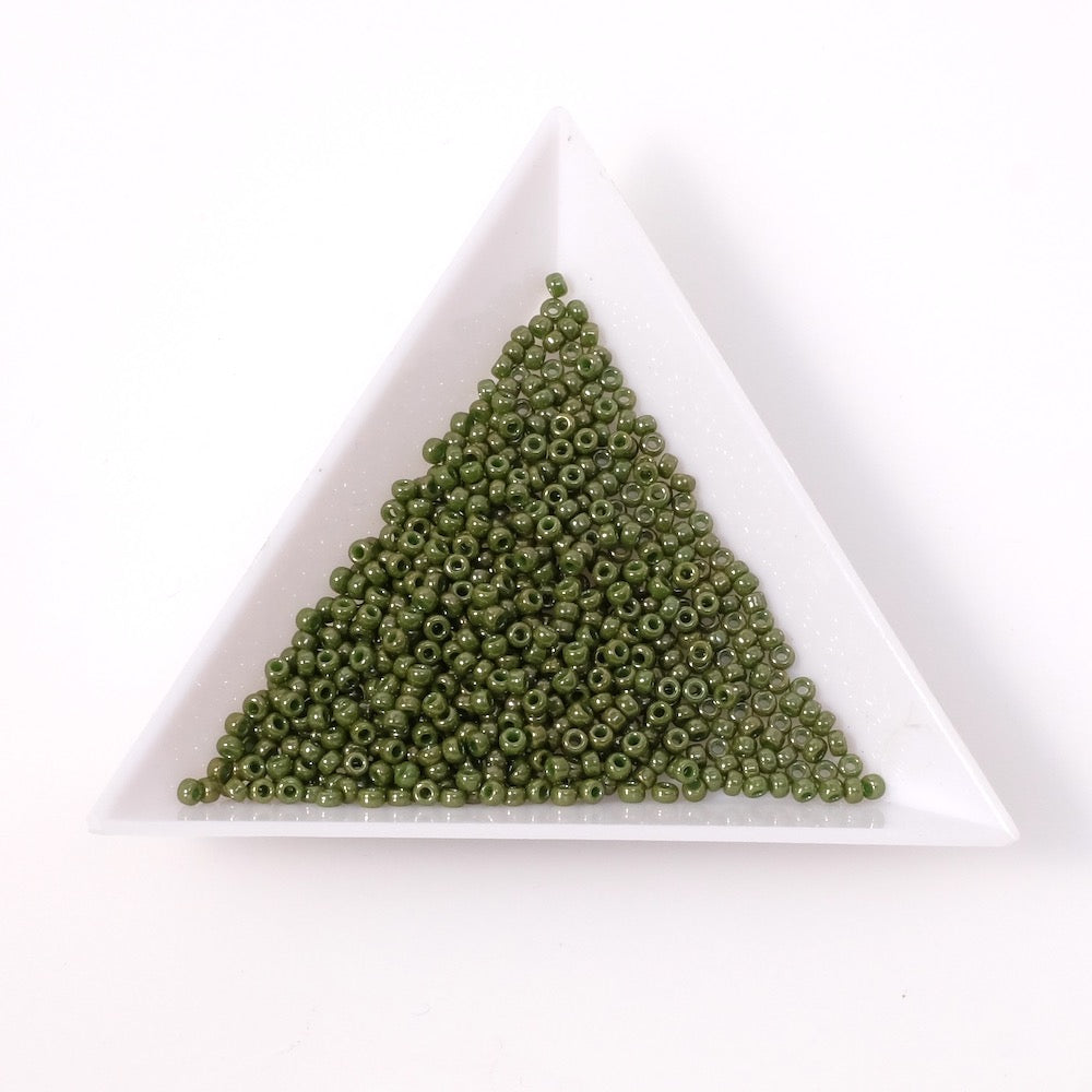 5 grammes de perles Miyuki Rocailles 11/0  Kaki Luster Opaque