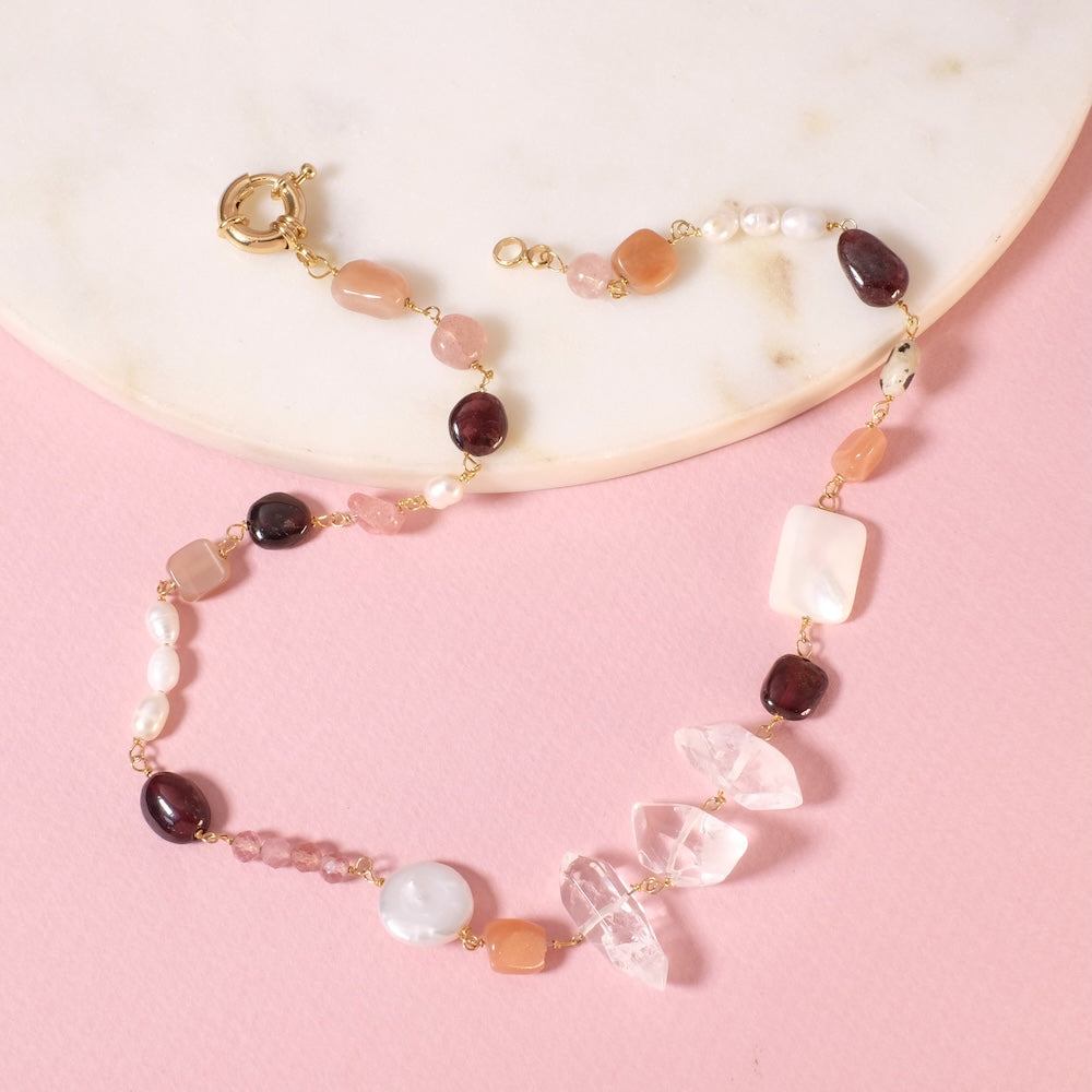 Atelier Bijoux en Pierres Naturelles – Collier • Doré à l’or fin 24K (Paris 11e)