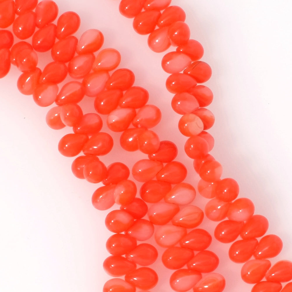 Fil de perles de Bohème gouttes 5x7mm rouge orangé