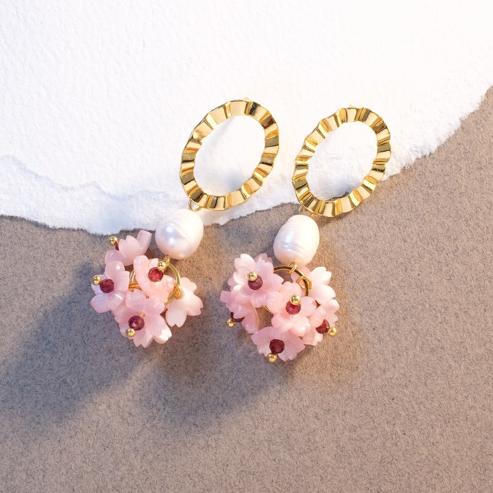 Exemple de création : Boucles Mankai — L’éclosion des Sakura – tuto Perles Corner