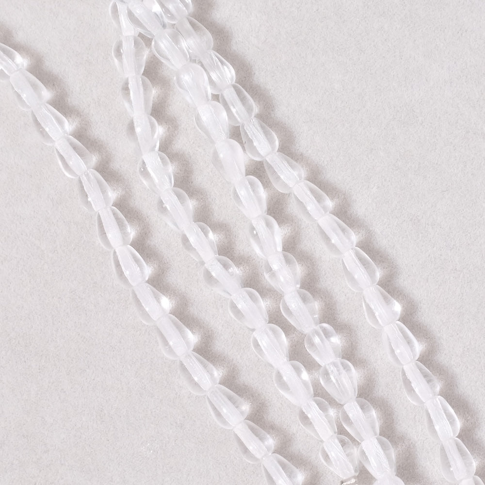 Fil de perles de Bohème gouttes 6x4mm transparent