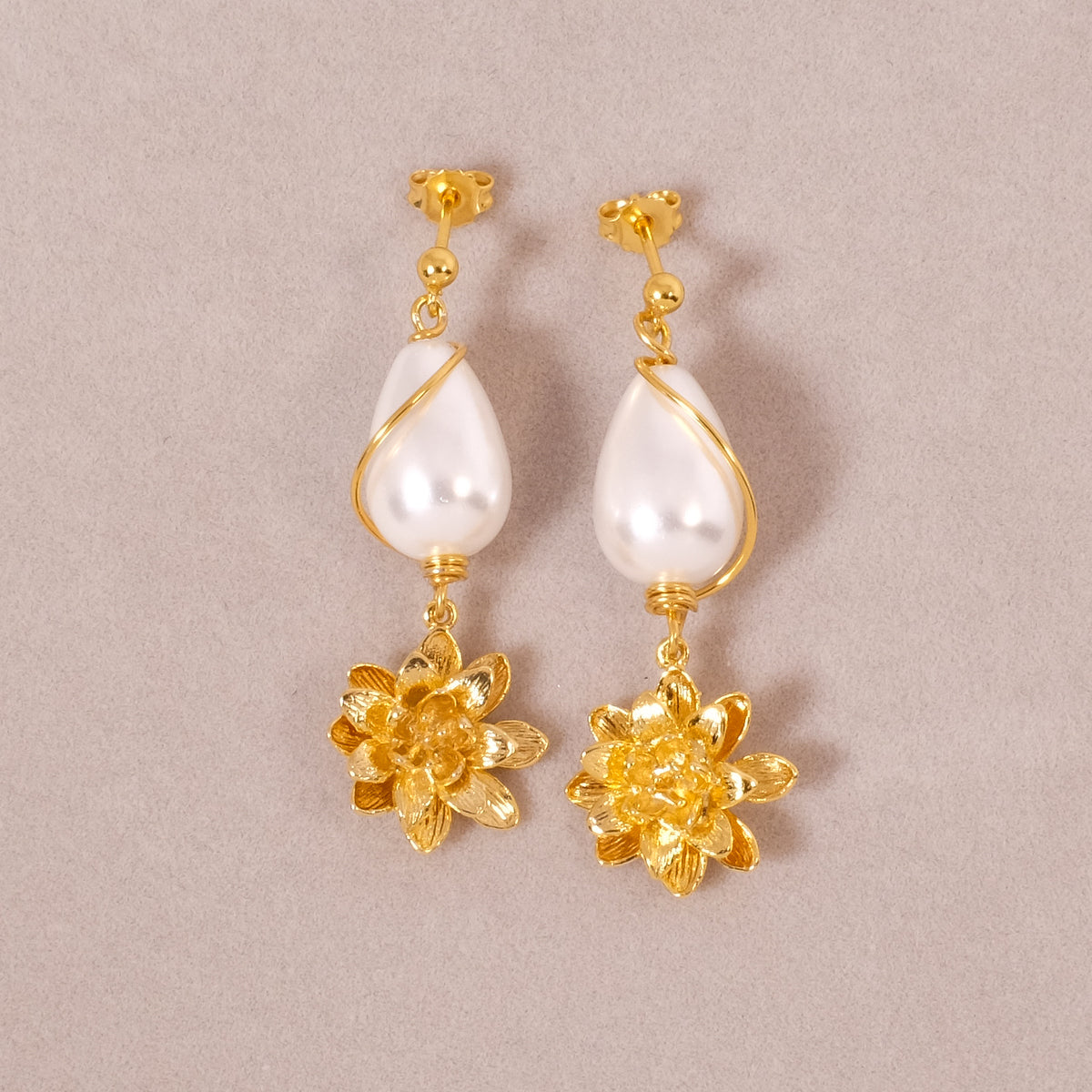 Exemple de création : Boucles d'oreilles Perles de Nacre & wrapping – tuto Perles Corner