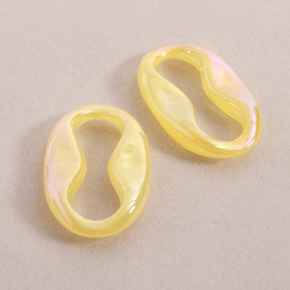 4 maillons connecteur ovale en acétate jaune irisé AB