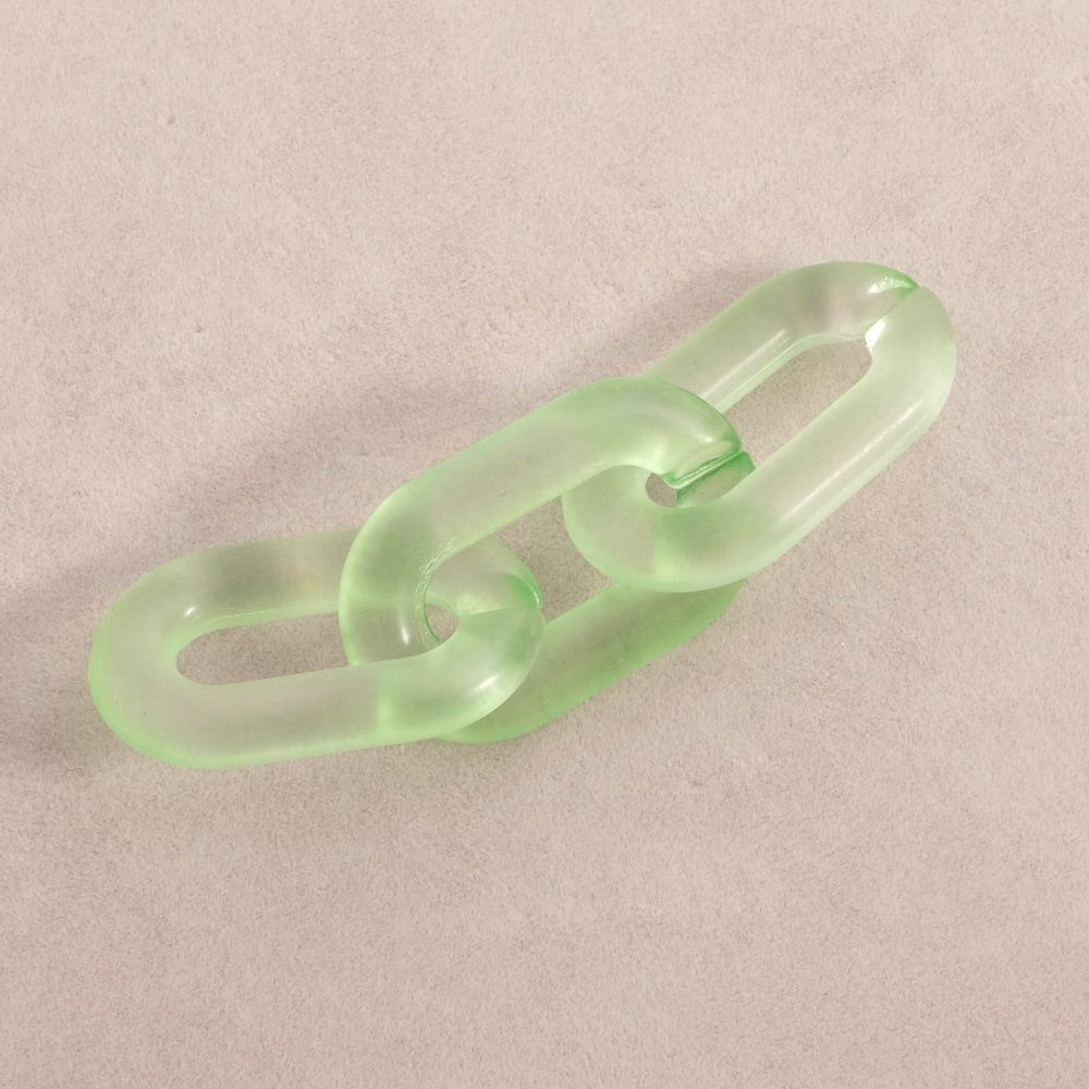 4 maillons ovale 31mm en acétate vert transparent mat