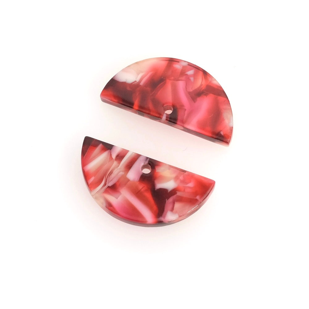 2 pendentifs Demi-cercle 23mm en acétate rouge